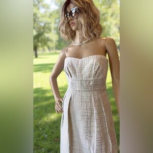 NWOT BCBGMAXAZRIA Elegant Cream & Silver Strapless Dress. Missing straps size 12